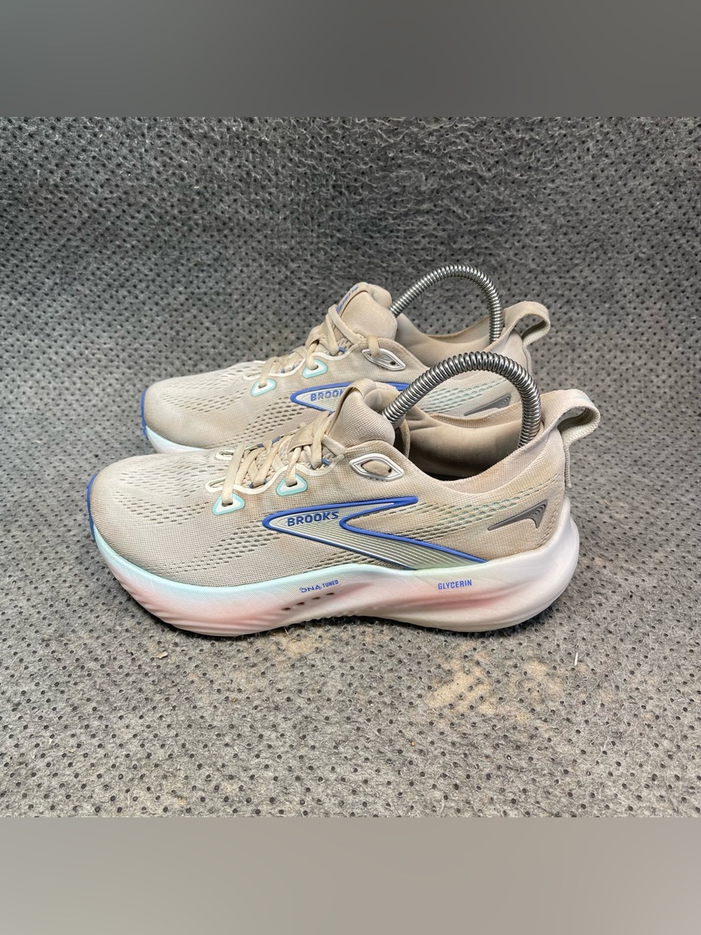 Brooks Glycerin 22 Wide Running Shoes Size 7 Women’s
